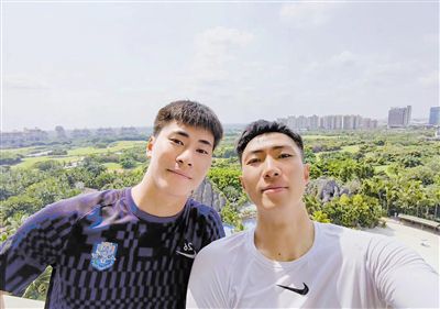 精品自拍一区