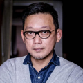 丝袜老师让我了一夜动图